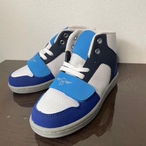 UNWORN Creative Recreation Kids HighTop Sneakers